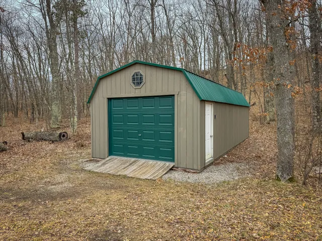 $1,399,000 | 9184 Highway 37, Wellston, MI 49689