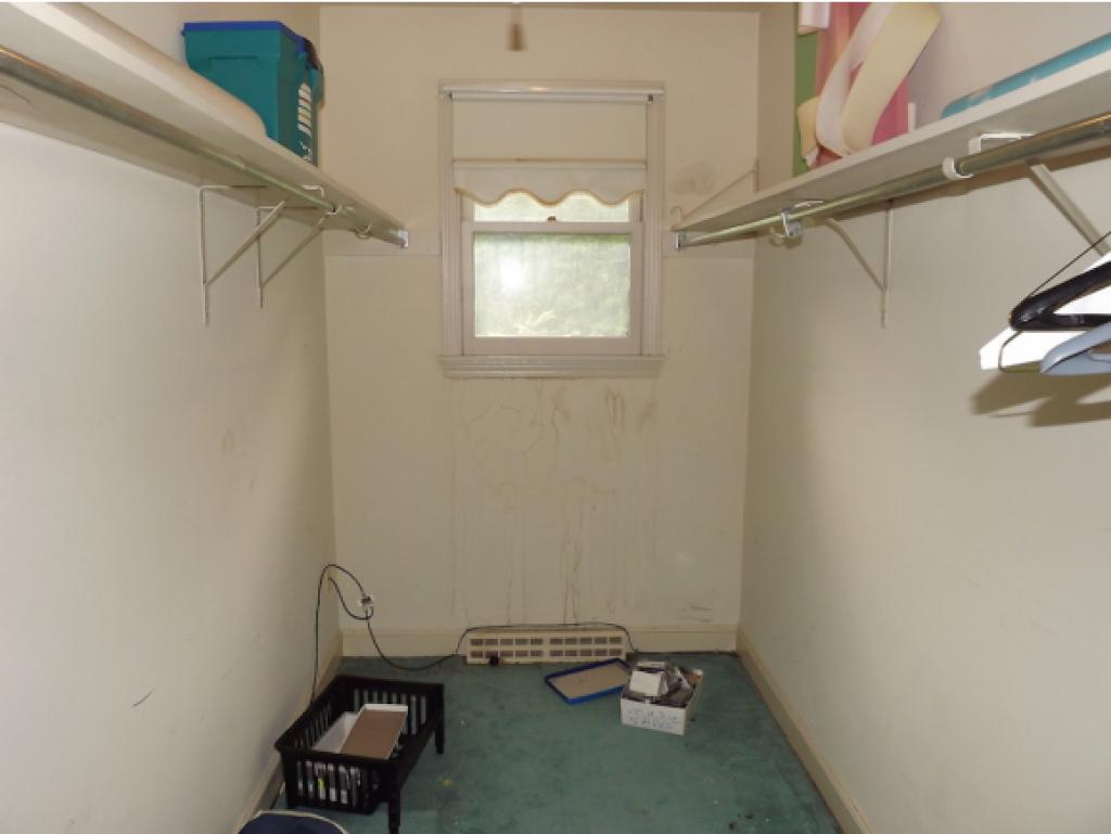 41 Farmington Road Nashua, NH 03060 - Photo 23 of 36