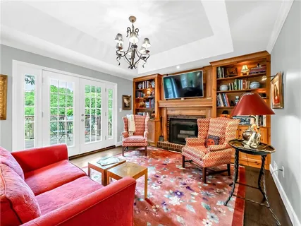 $385,000 | 409 East 108th Terrace, Kansas City, MO 64131