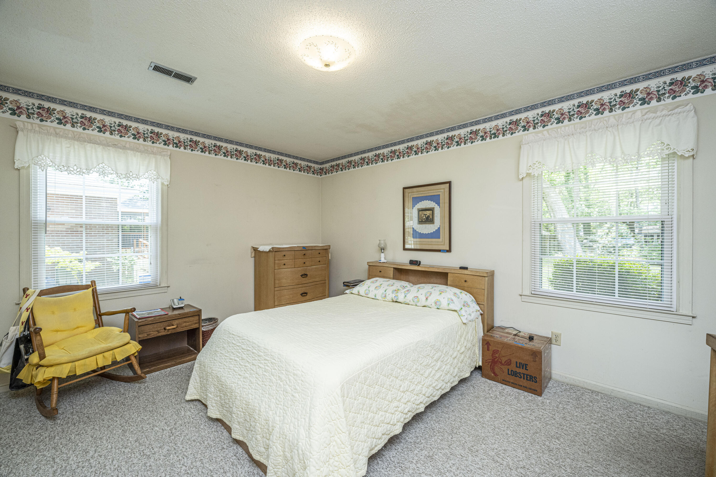 114 Arbor Road Summerville, SC 29485 - Photo 8 of 14 DSC_2813