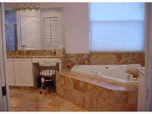 9067 Long Lake Palm Drive Boca Raton, FL 33496 - Photo 12 of 16 Master Bathroom
