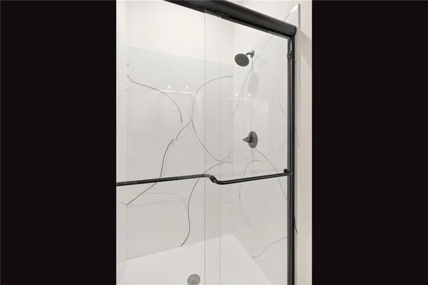 $319,500 | 1400 Country Ct Street, St. Joseph, MO 64506