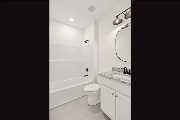 $319,500 | 1400 Country Ct Street, St. Joseph, MO 64506