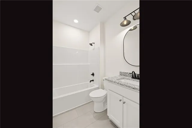 $332,000 | 1400 Country Ct Street, St. Joseph, MO 64506