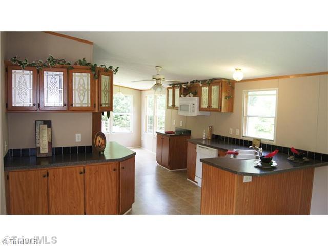 1068 Mountain View Road King, NC 27021 - Photo 7 of 16 Kitchen.