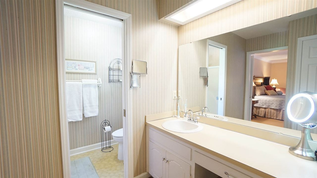 5113 Forest Creek Road Raleigh, NC 27606 - Photo 11 of 30 Master Bathroom