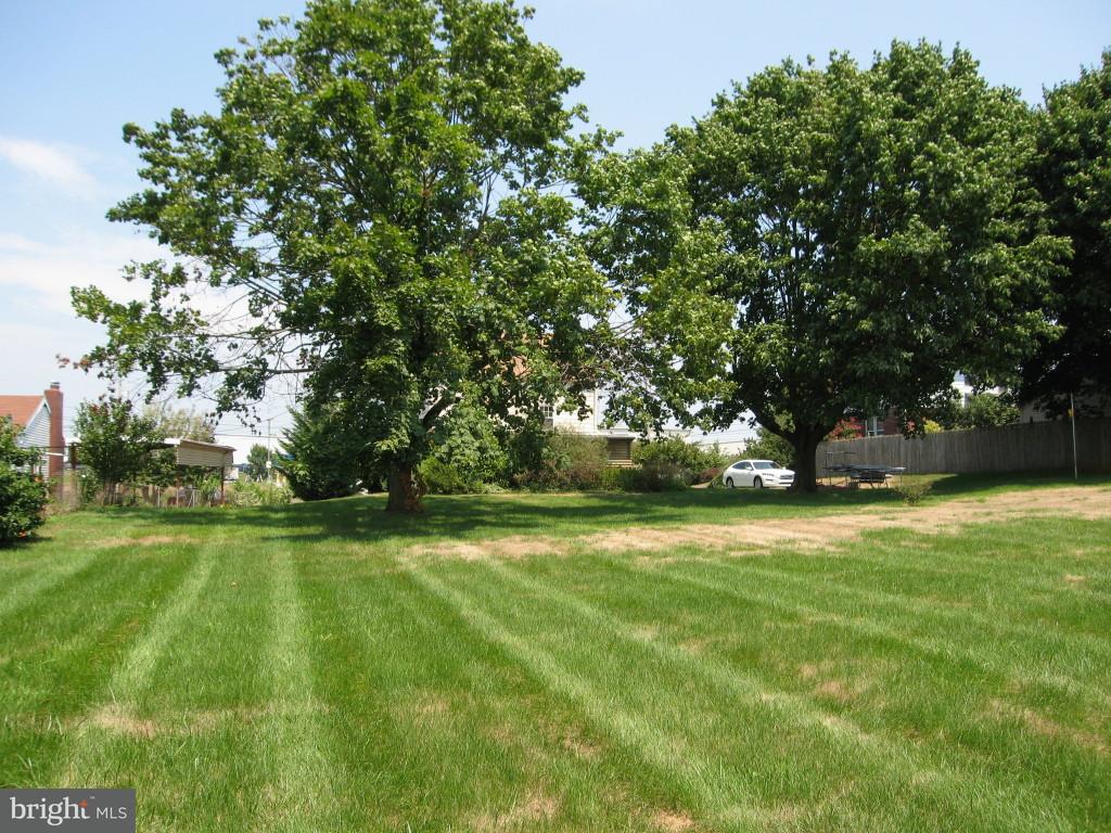132 Koser Road Lititz, PA 17543 - Photo 8 of 9