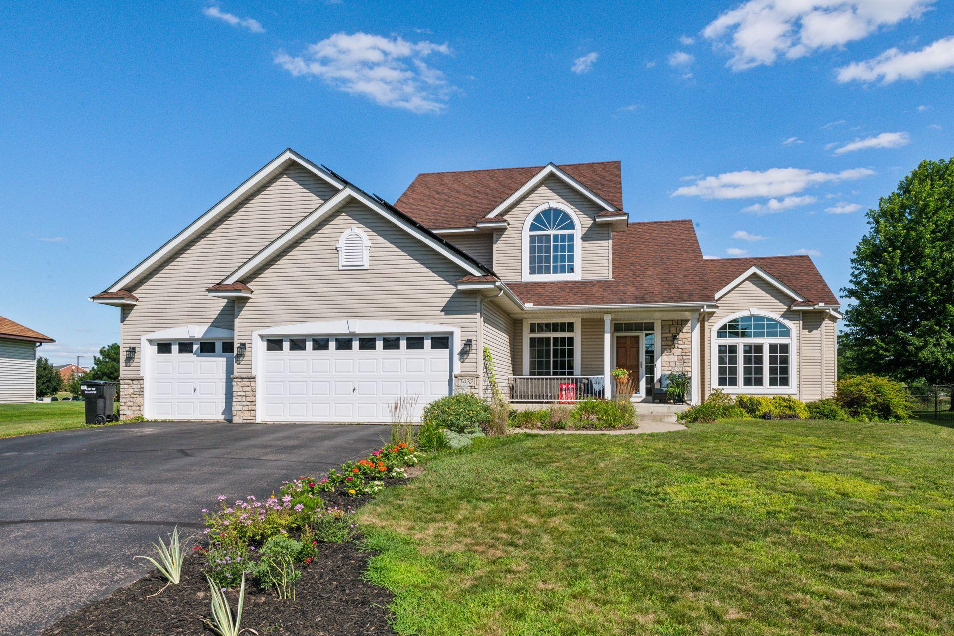 7432 Whitehall Road Shakopee, MN 55379 - Photo 2 of 44 Gallery Image 2