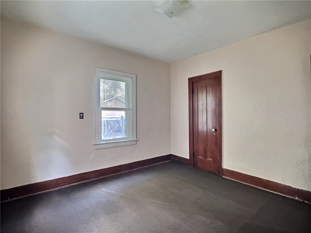 190 Weaver Street Rochester, NY 14621 - Photo 19 of 28 Lower bedroom 2
