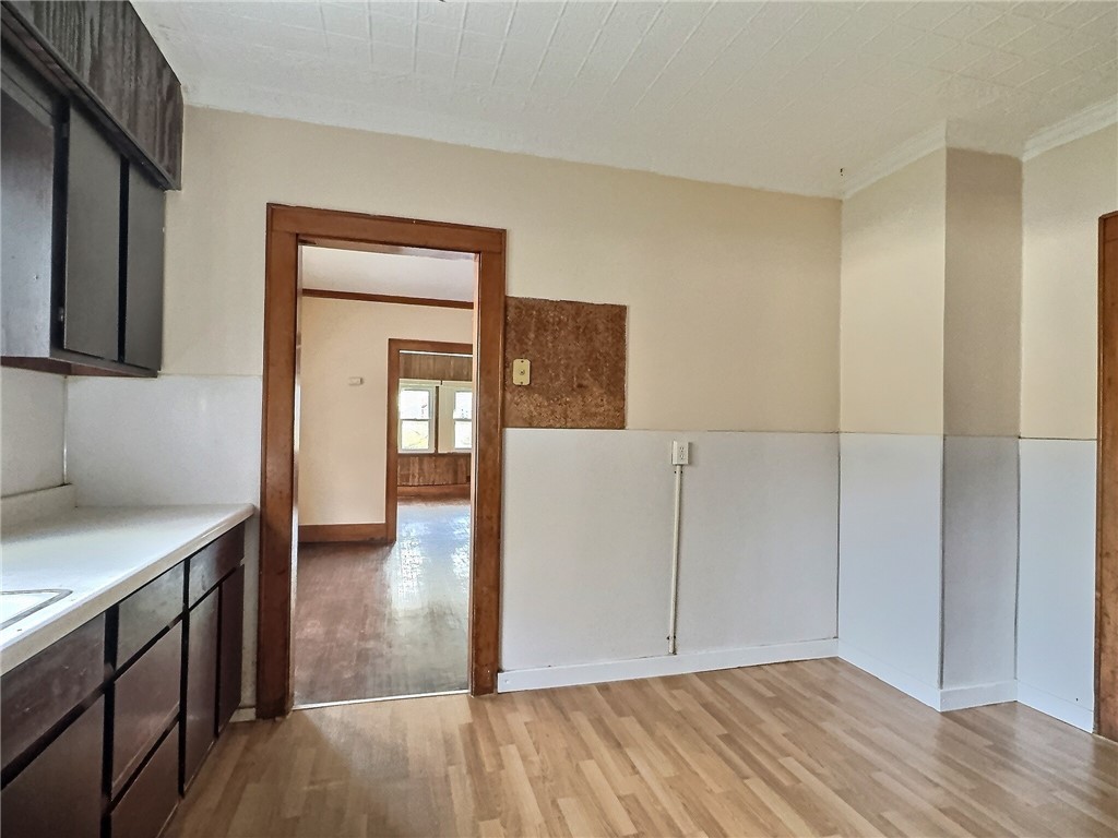 190 Weaver Street Rochester, NY 14621 - Photo 10 of 28 Lower eat in kitchen