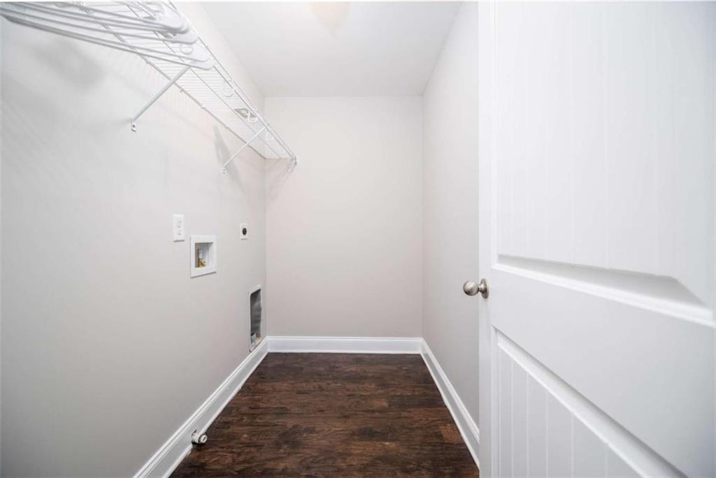 68 Crescent Commons Drive Dallas, GA 30157 - Photo 19 of 26 a view of a hallway