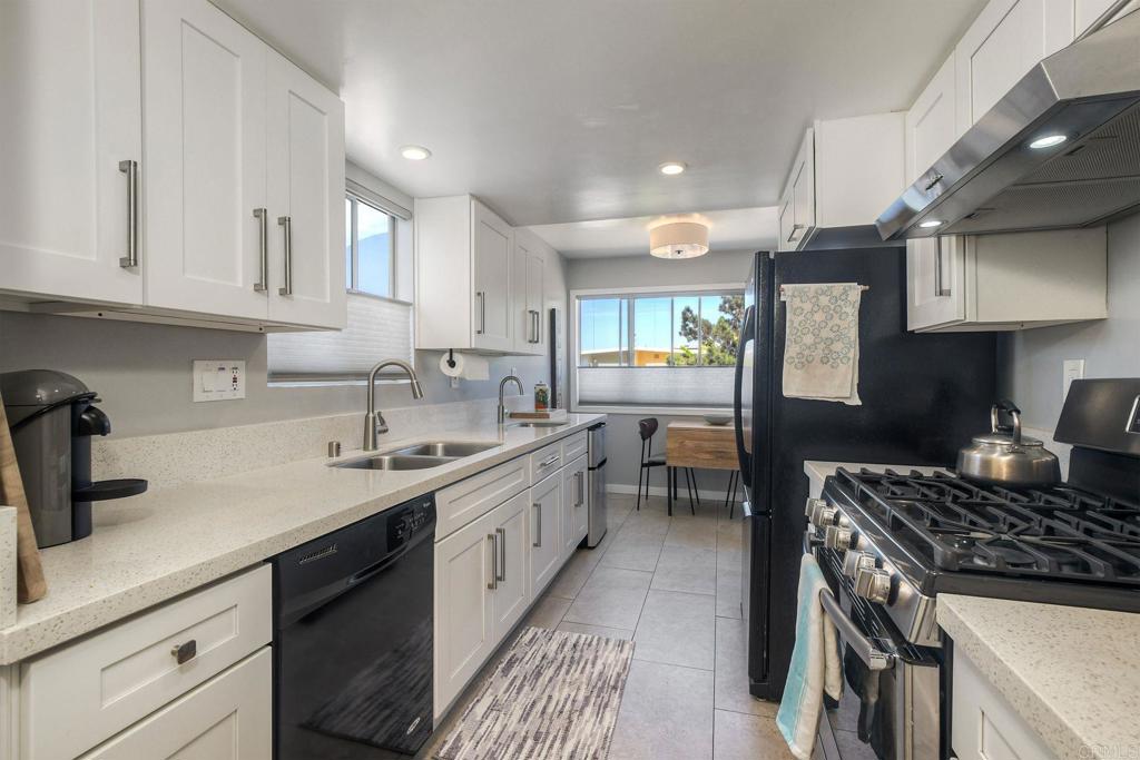 265 Fraxinella Street Encinitas, CA 92024 - Photo 12 of 36