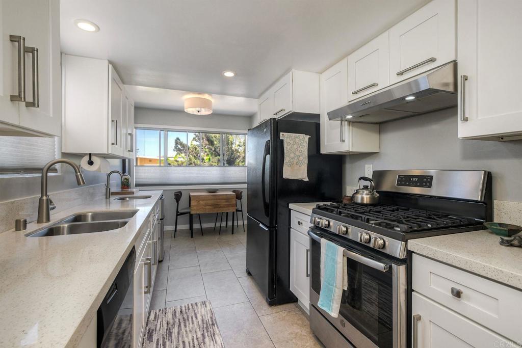 265 Fraxinella Street Encinitas, CA 92024 - Photo 13 of 36