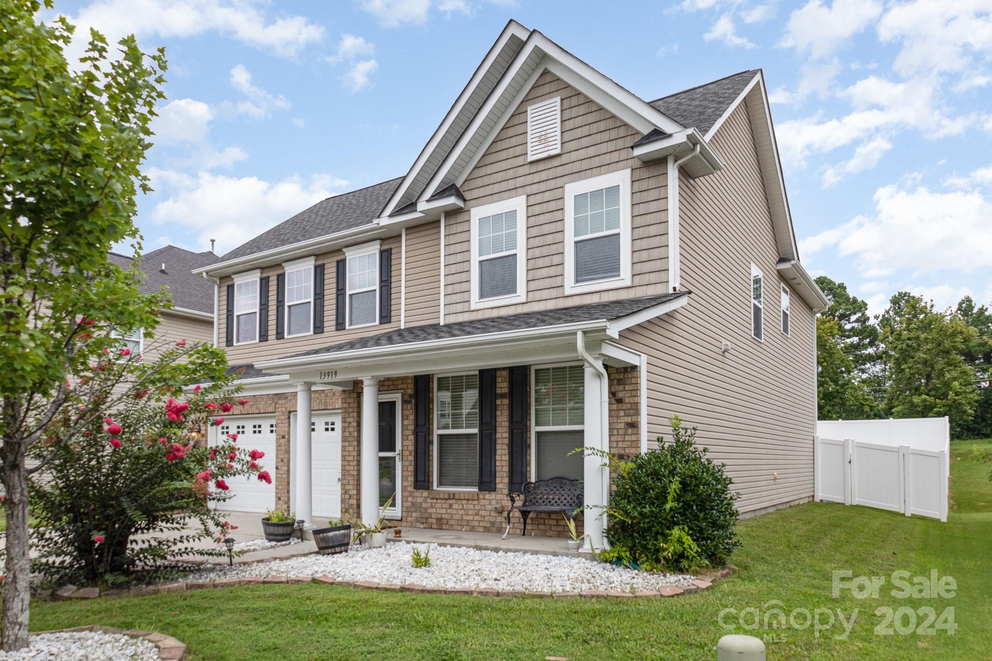 13919 Highland Meadow Road Charlotte, NC 28273 - Photo 3 of 24 Gallery Image 3