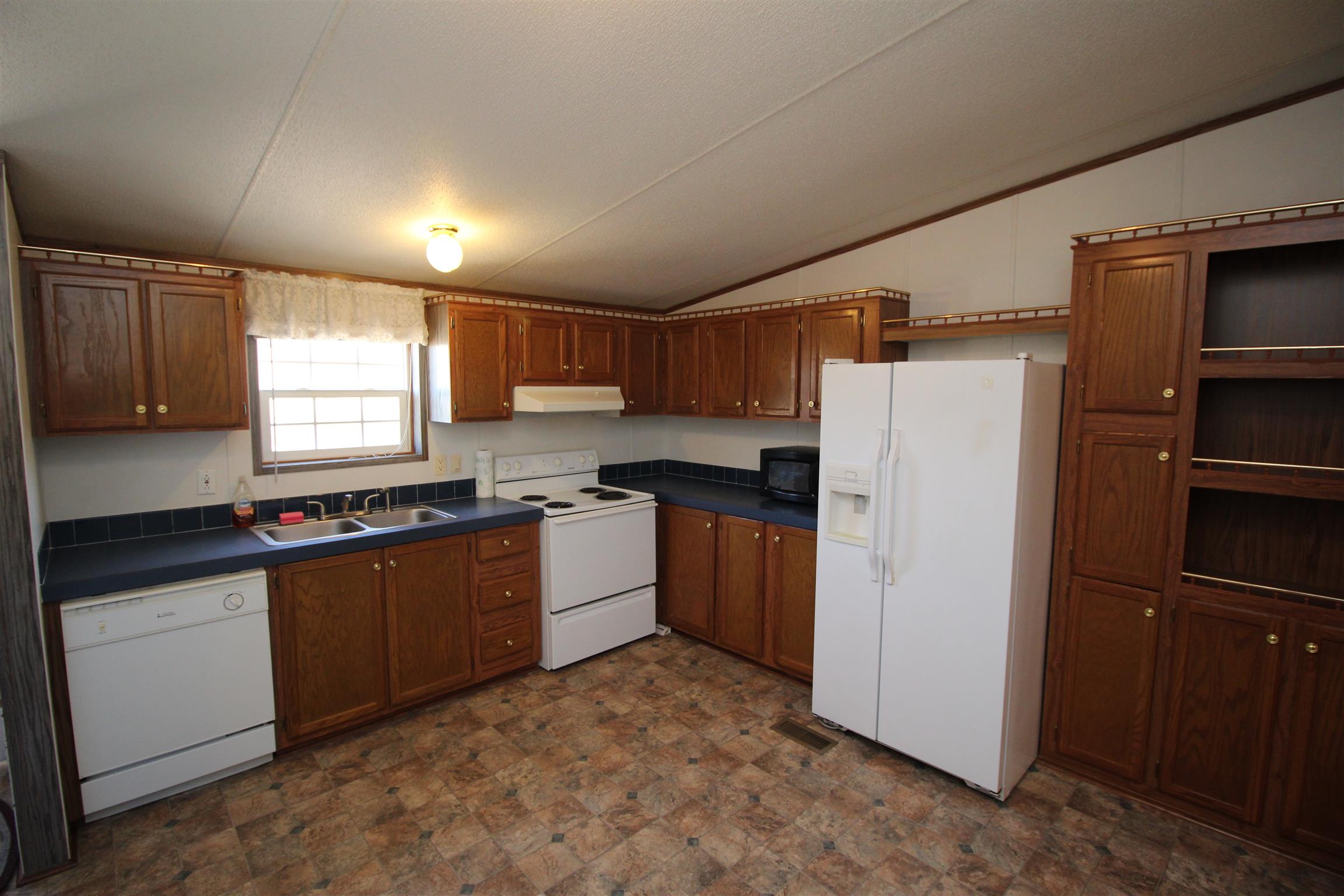 844 Green Valley Road Lafayette, TN 37083 - Photo 6 of 30 Gallery Image 6