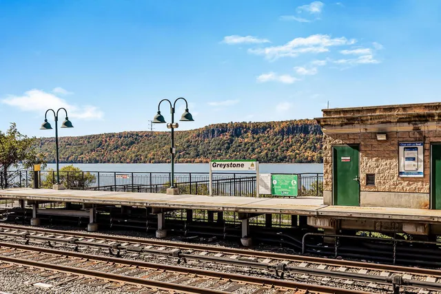 $398,000 | 1155 Warburton Avenue, Unit 4J, Yonkers, NY 10701