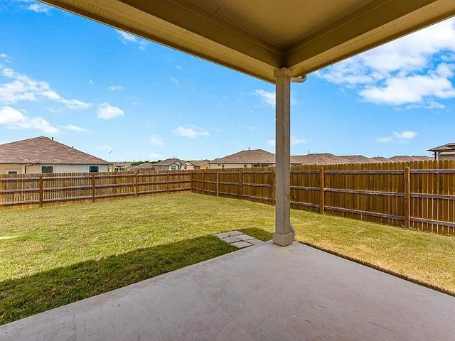 $2,000 | 305 Evergreen Sumac Loop, Kyle, TX 78640