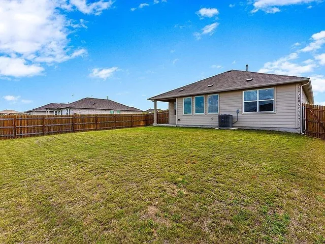 $2,000 | 305 Evergreen Sumac Loop, Kyle, TX 78640