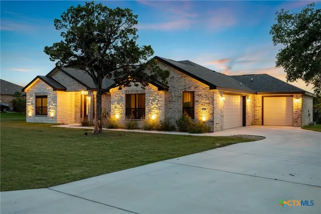 $529,000 | 3722 Morgan Mill Road, Kempner, TX 76539