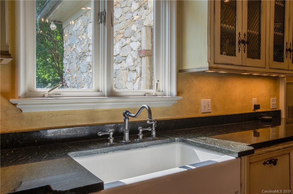 243 Trail Ridge Road Rutherfordton, NC 28139 - Photo 18 of 45 a bathroom with a sink and a bathtub