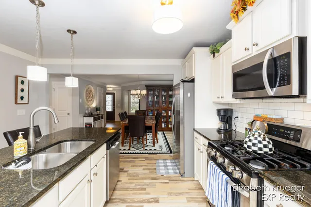 $439,900 | 5810 Larson Lane, Muskegon, MI 49444