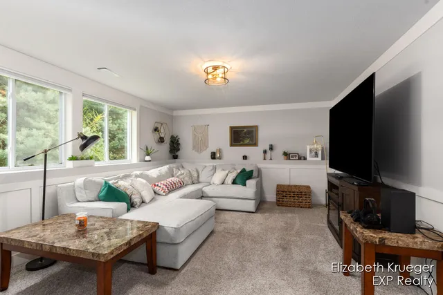 $439,900 | 5810 Larson Lane, Muskegon, MI 49444