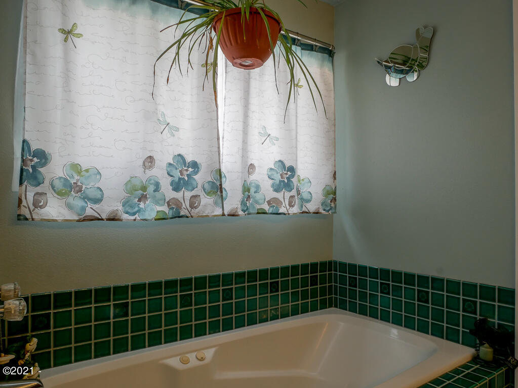 1550 Southeast Chedester Road Toledo, OR 97391 - Photo 22 of 31 1550 SE Chedester Rd Toledo OR 97391