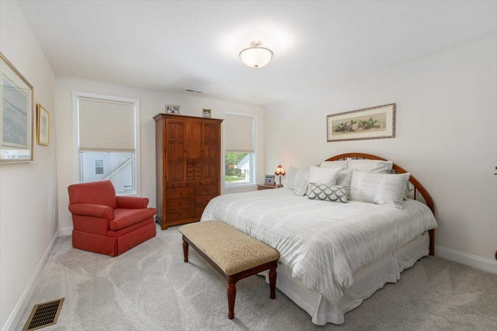 11 Hummingbird Way, Unit 11 Methuen, MA 01844 - Photo 25 of 34