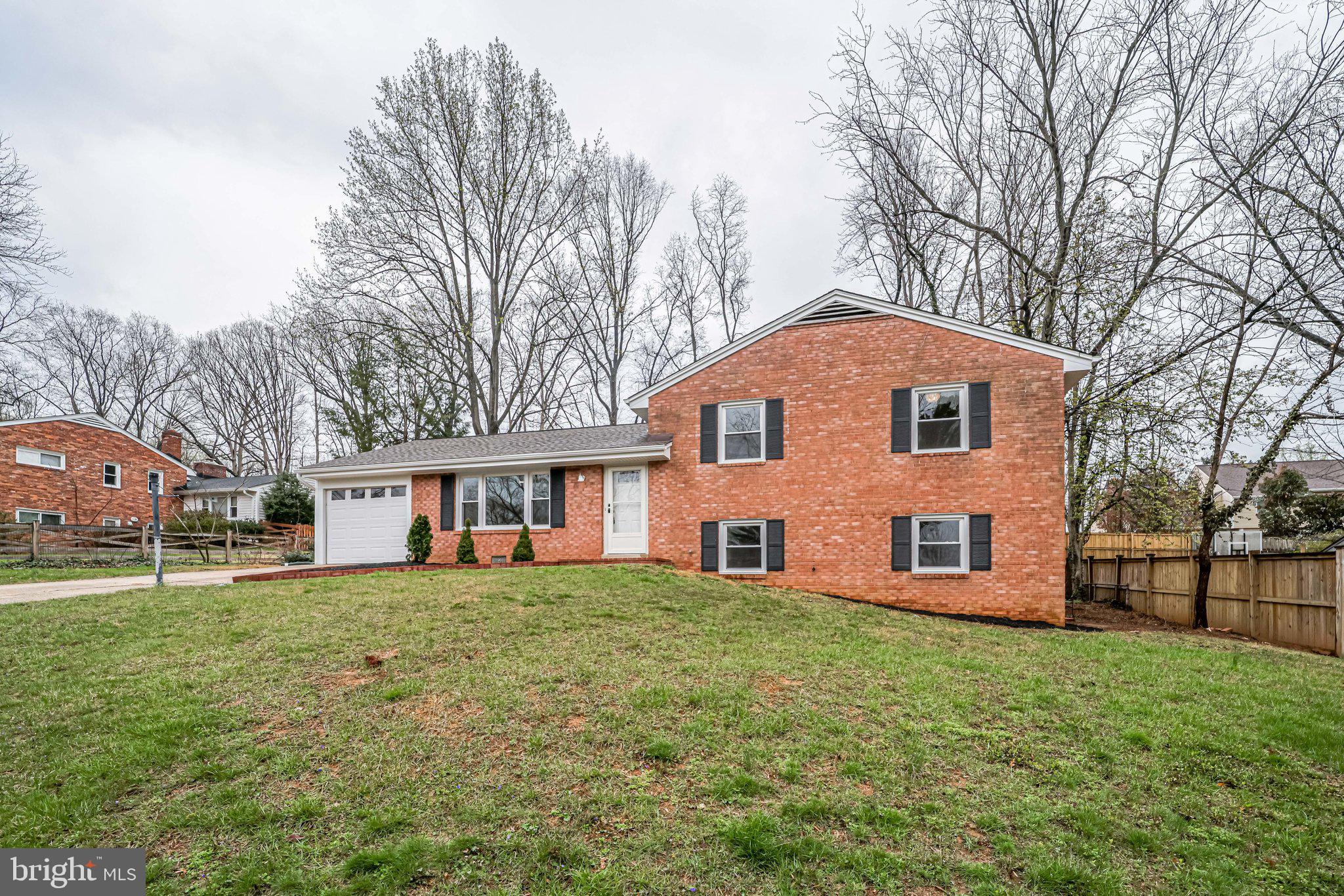7835 Anson Court Springfield, VA 22152 - Photo 4 of 67 Gallery Image 4