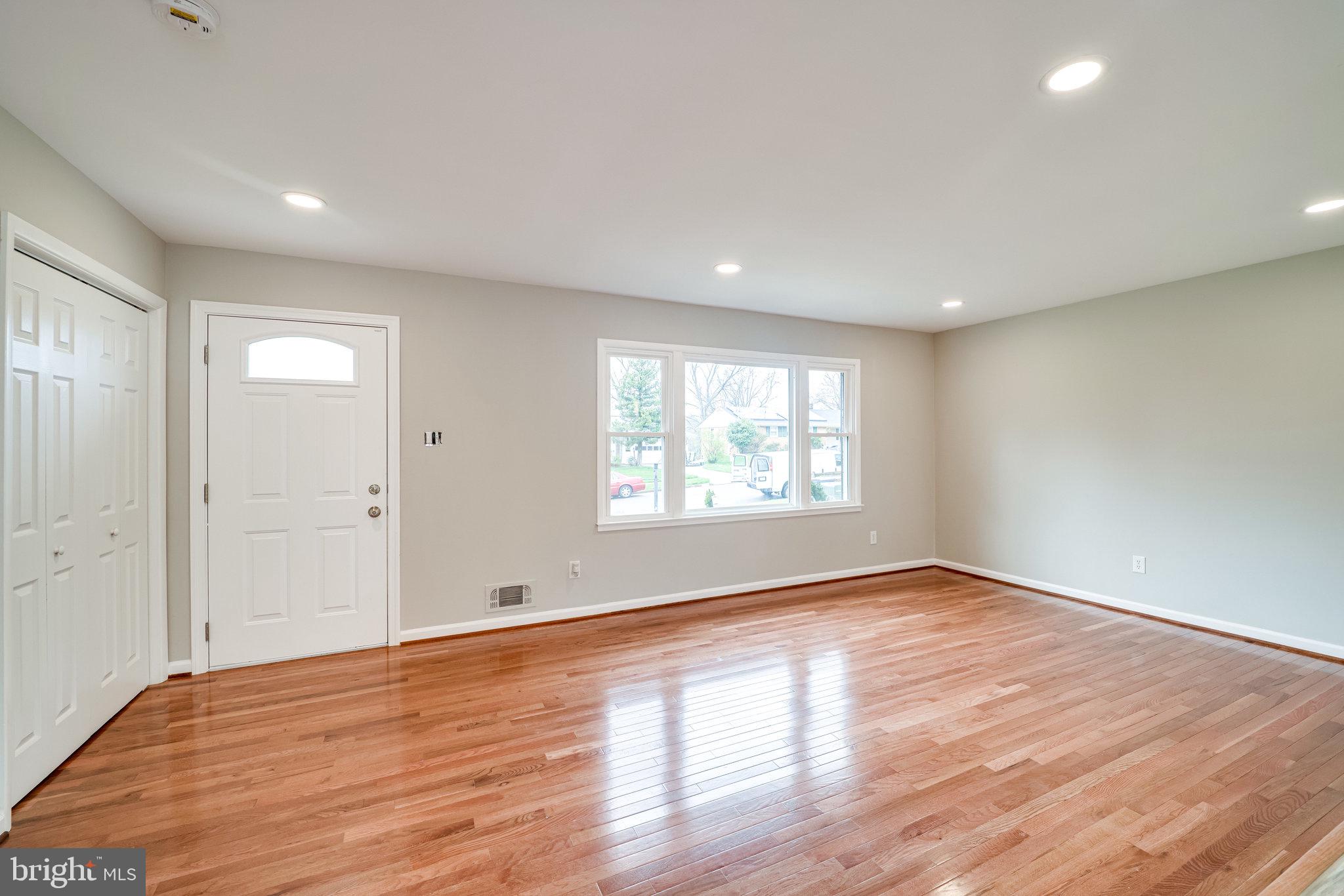 7835 Anson Court Springfield, VA 22152 - Photo 5 of 67 Gallery Image 5