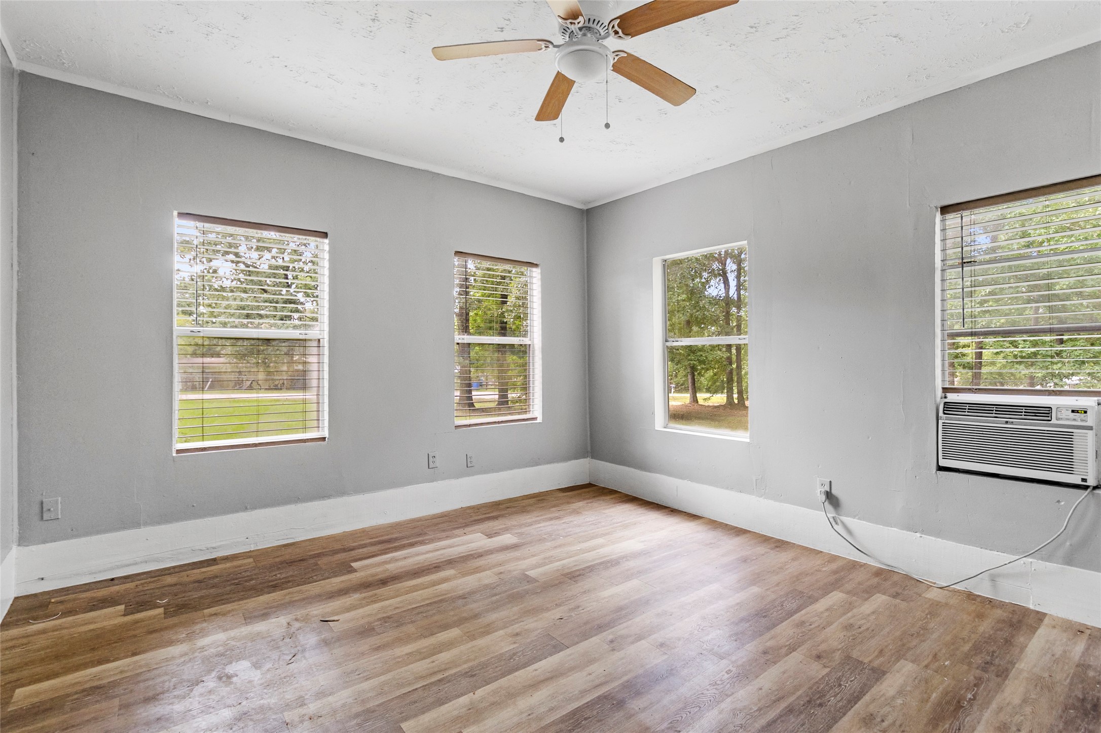 8 Jackson Road Huntsville, TX 77320 - Photo 12 of 26