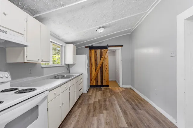 $1,250 | 8 Jackson Road, Huntsville, TX 77320