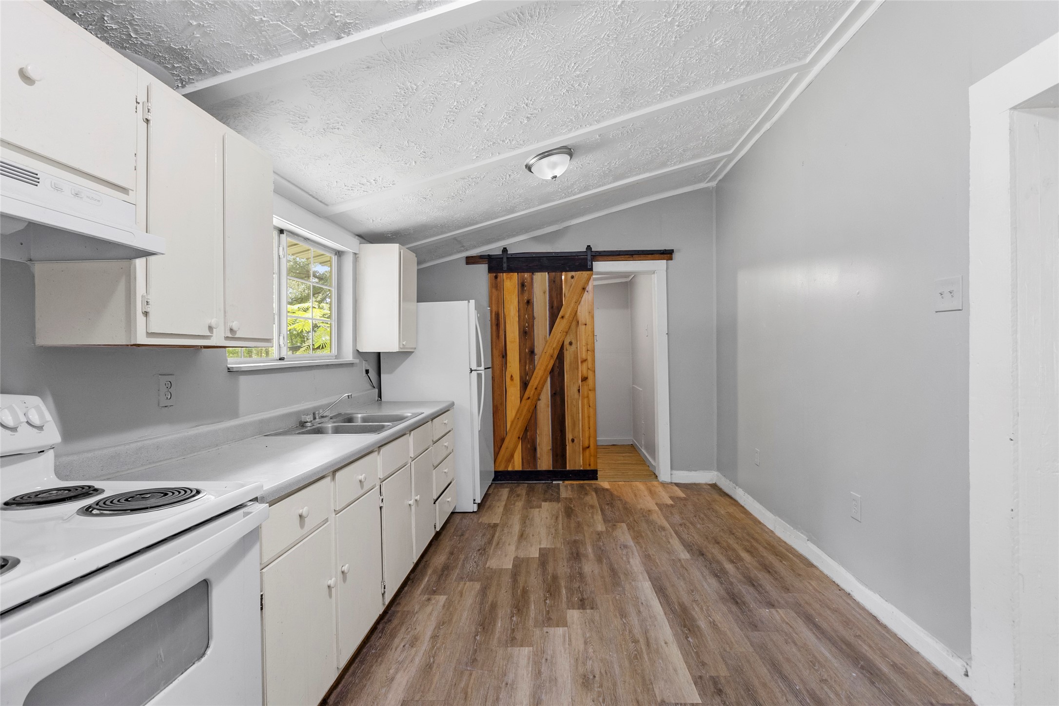 8 Jackson Road Huntsville, TX 77320 - Photo 6 of 26