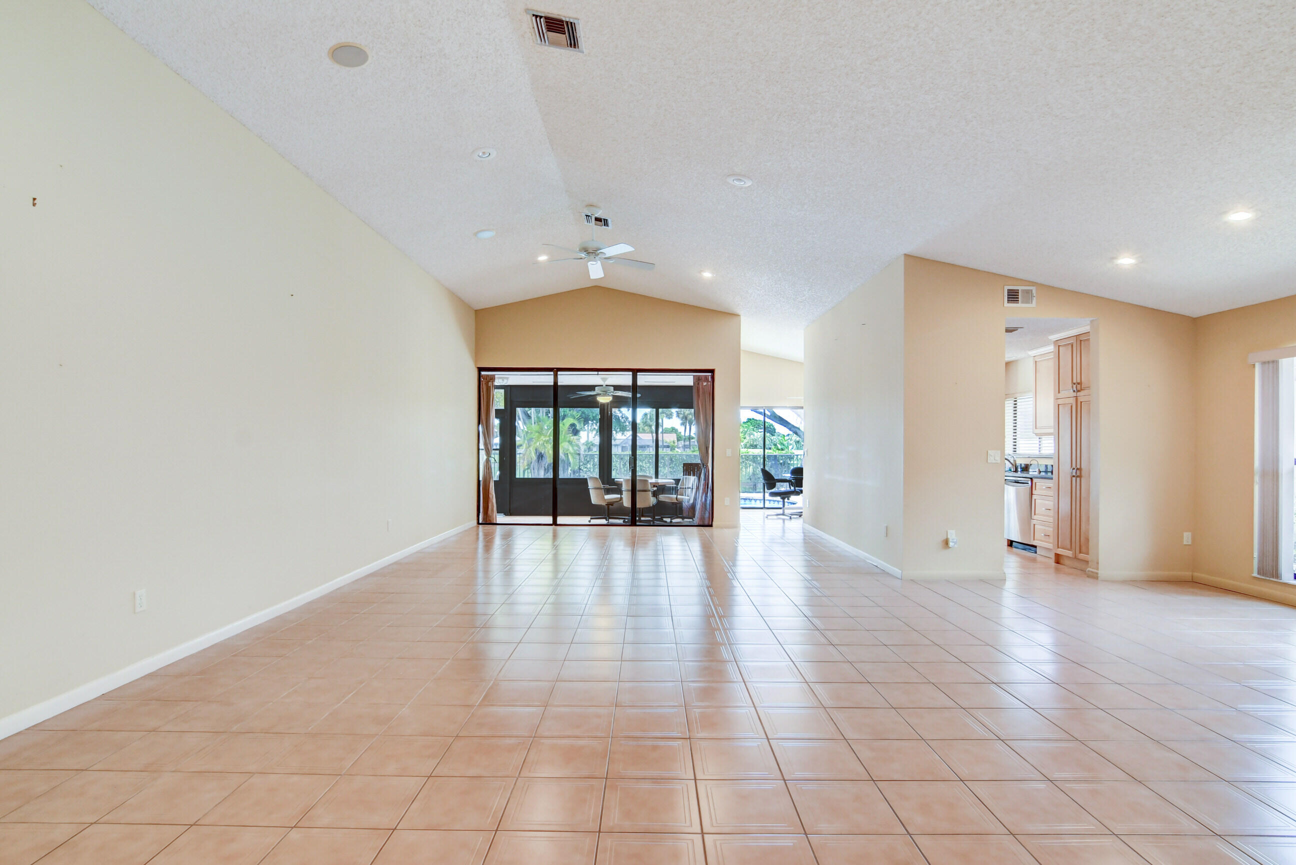 11055 Cloverleaf Circle Boca Raton, FL 33428 - Photo 6 of 70 DSC_2810_1_2_3_4