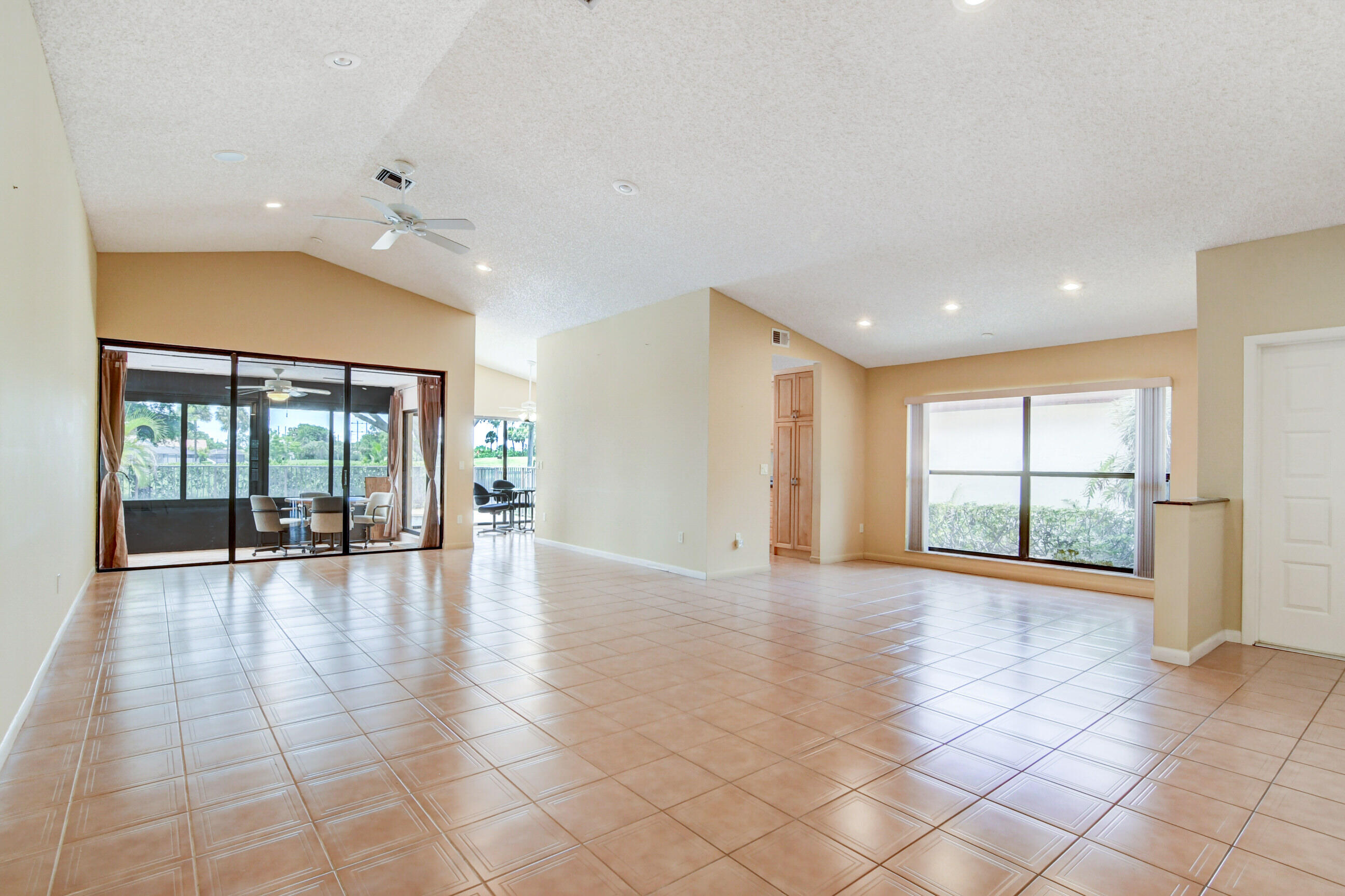 11055 Cloverleaf Circle Boca Raton, FL 33428 - Photo 7 of 70 DSC_2820_1_2_3_4