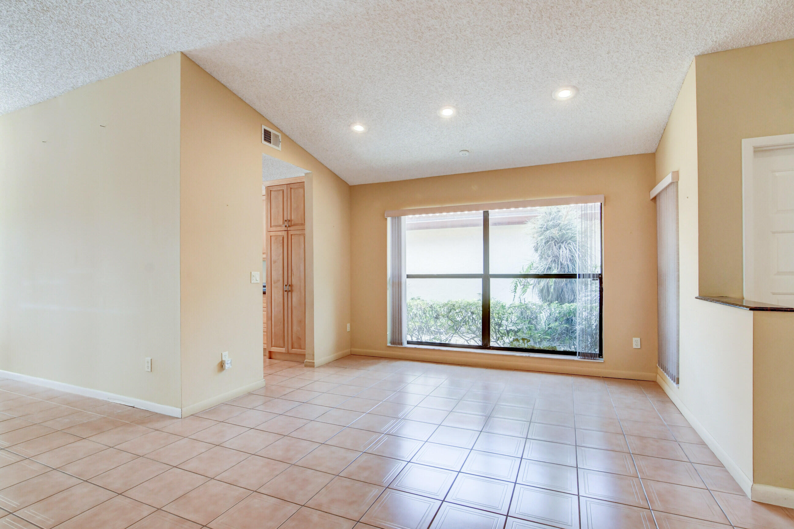 11055 Cloverleaf Circle Boca Raton, FL 33428 - Photo 9 of 70 DSC_2835_6_7_8_9