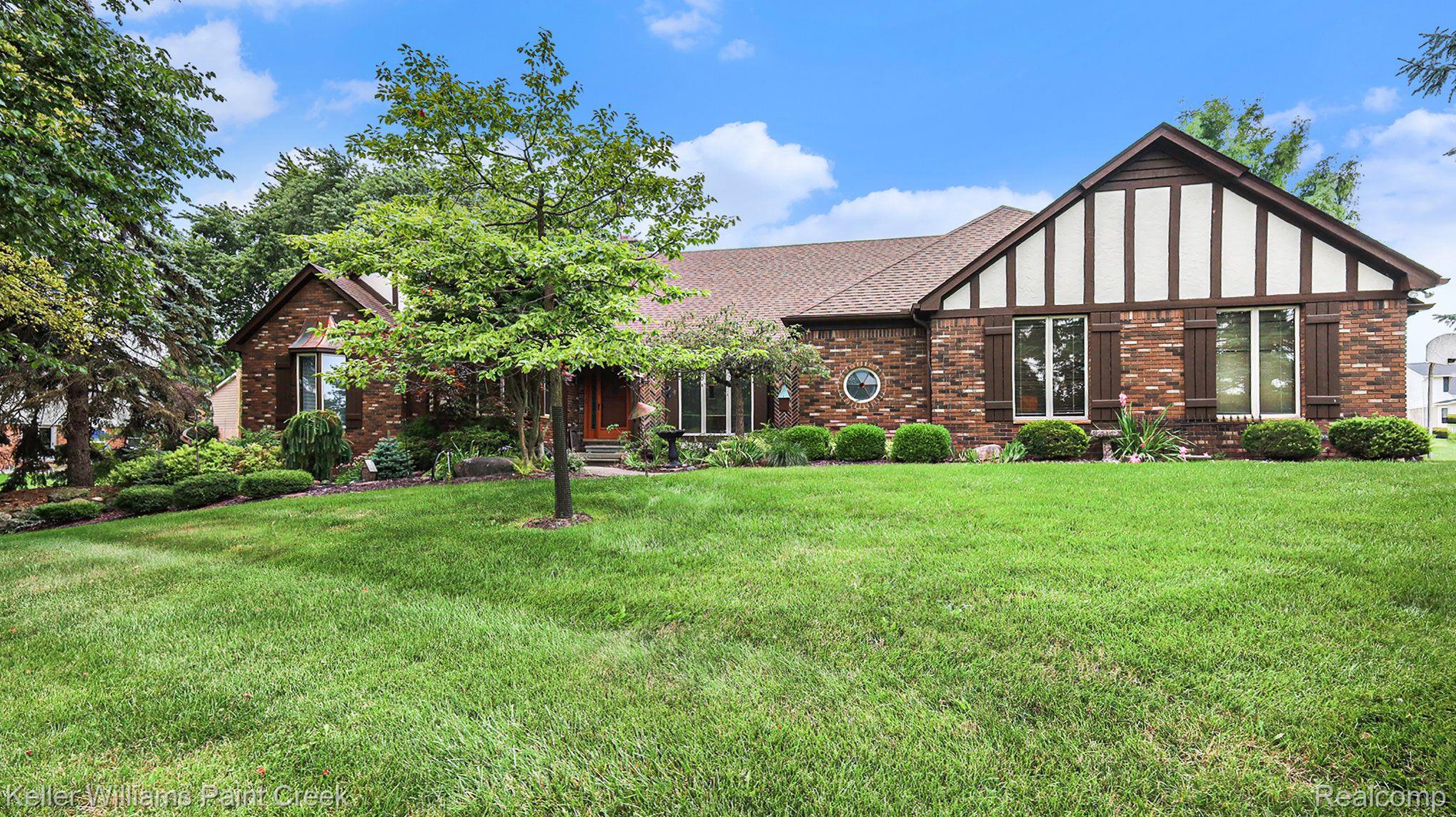 833 Langley Road Rochester, MI 48309 - Photo 2 of 33 Gallery Image 2