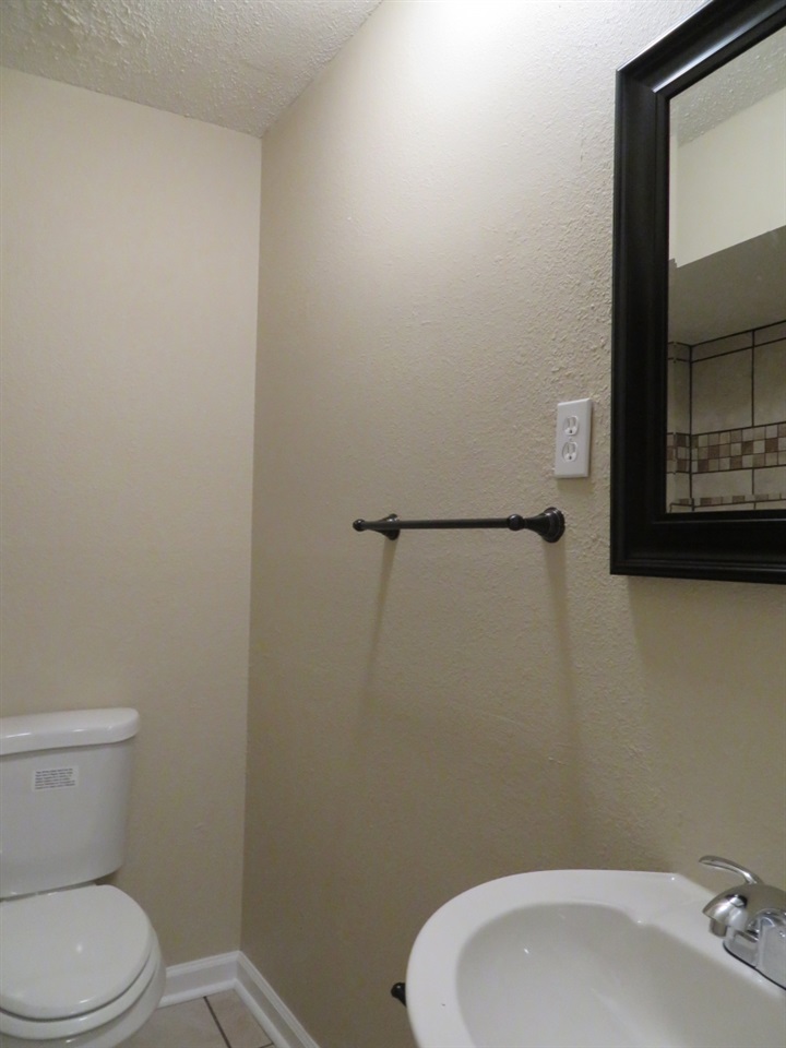 4098 Kenosha Road Memphis, TN 38118 - Photo 3 of 6 Gallery Image 3