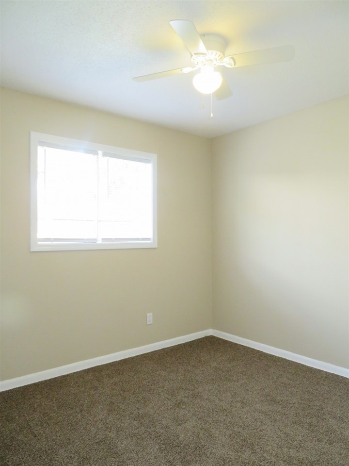 4098 Kenosha Road Memphis, TN 38118 - Photo 5 of 6 Gallery Image 5