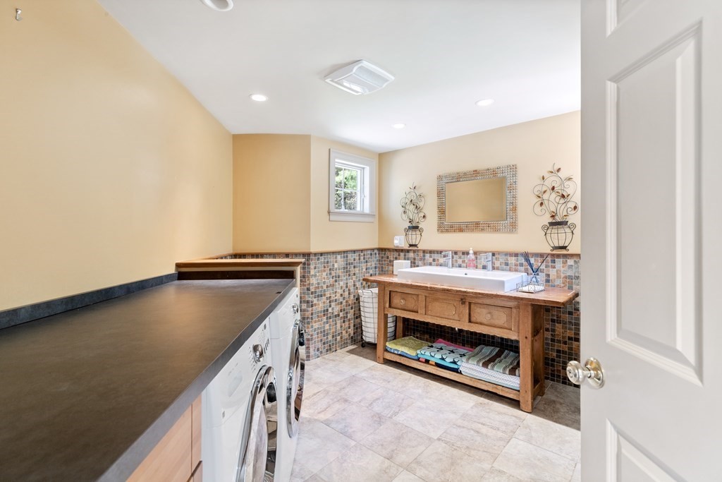20 Carolina Way Boxford, MA 01921 - Photo 14 of 28 Gallery Image 14