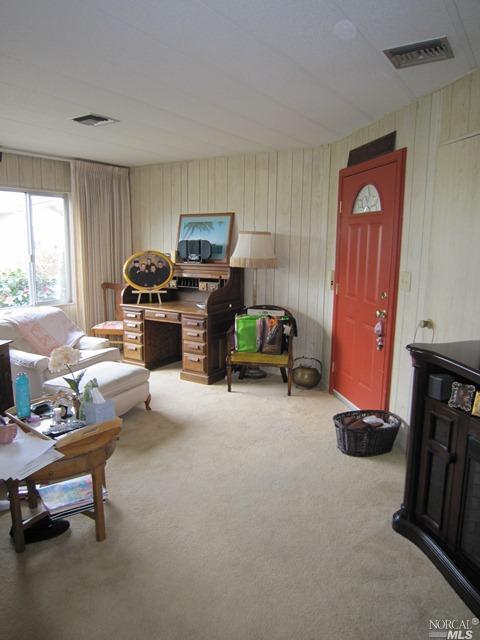 247 Parque Cabana, Unit 174 Rohnert Park, CA 94928 - Photo 1 of 1 Bright and open entry.
