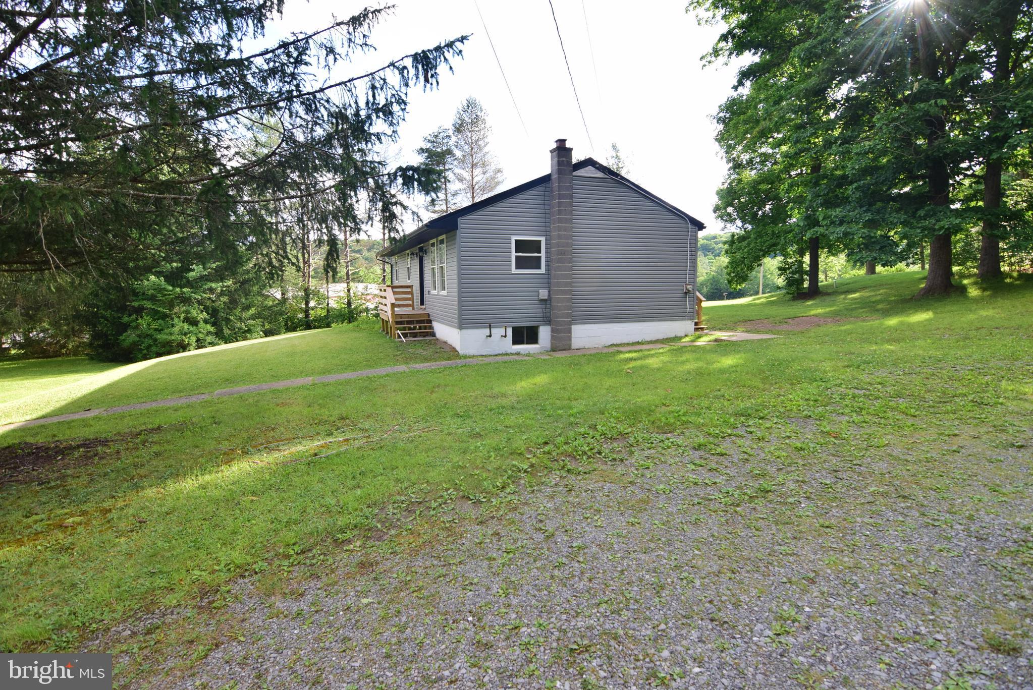 280 Old Side Road Clarence, PA 16829 - Photo 3 of 40