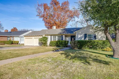 a house with outdoor space