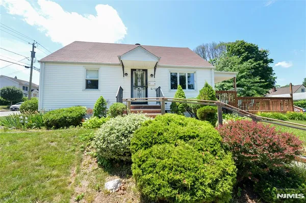 $3,950 | 10-02 Mason Place, Fair Lawn, NJ 07410