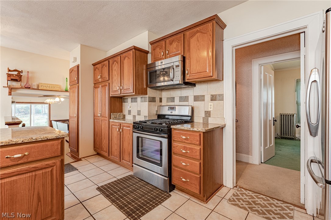 3919 Riveredge Road Cleveland, OH 44111 - Photo 11 of 35 Gallery Image 11