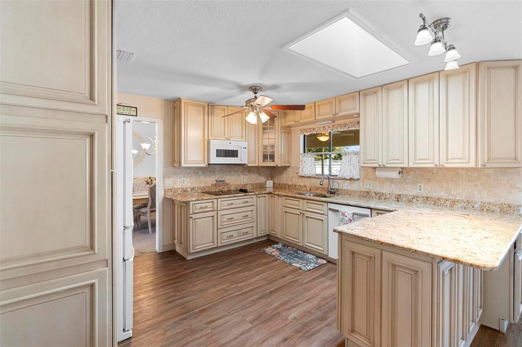 516 Donaldson Drive DeBary, FL 32713 - Photo 14 of 45