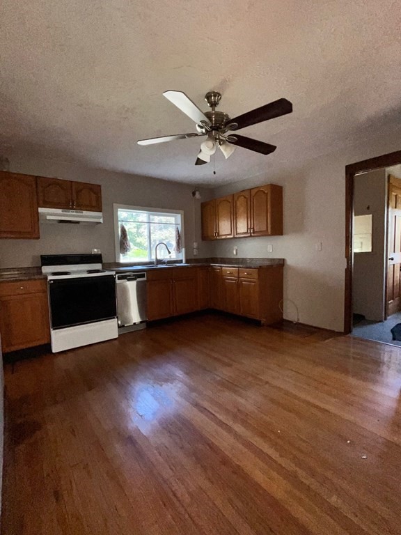 29 Church Street West Springfield, MA 01089 - Photo 7 of 20 Gallery Image 7
