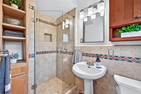 $2,495,000 | 1962 Fullerton Avenue, Costa Mesa, CA 92627
