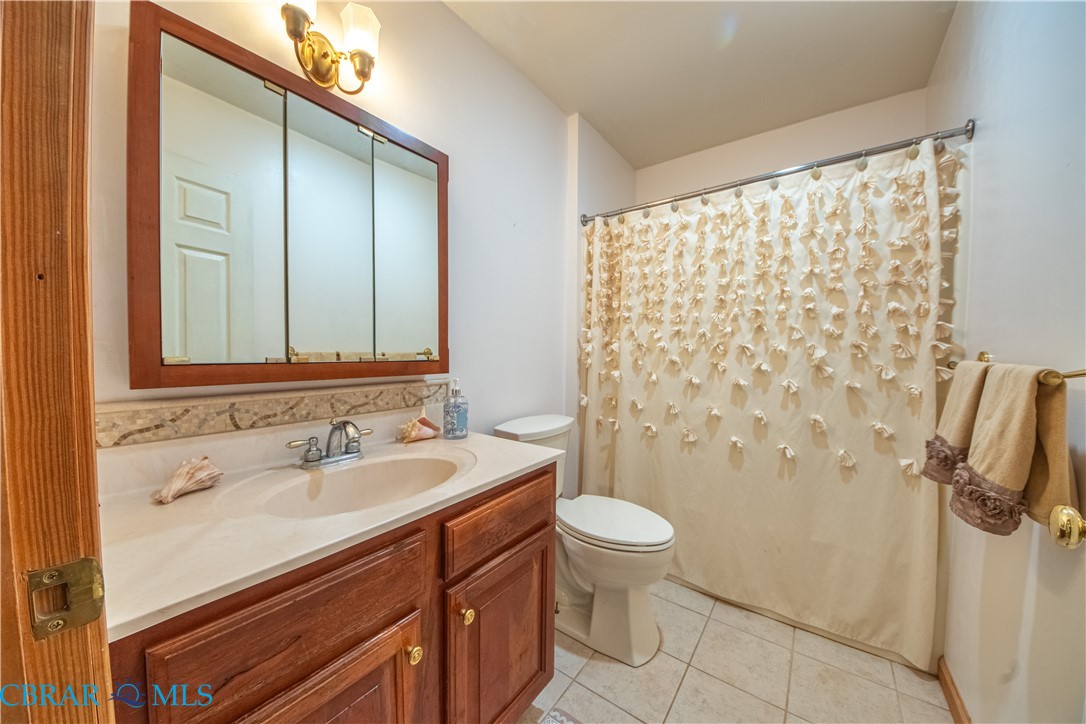 319 Parrotts Cove Road Water View, VA 23180 - Photo 17 of 41