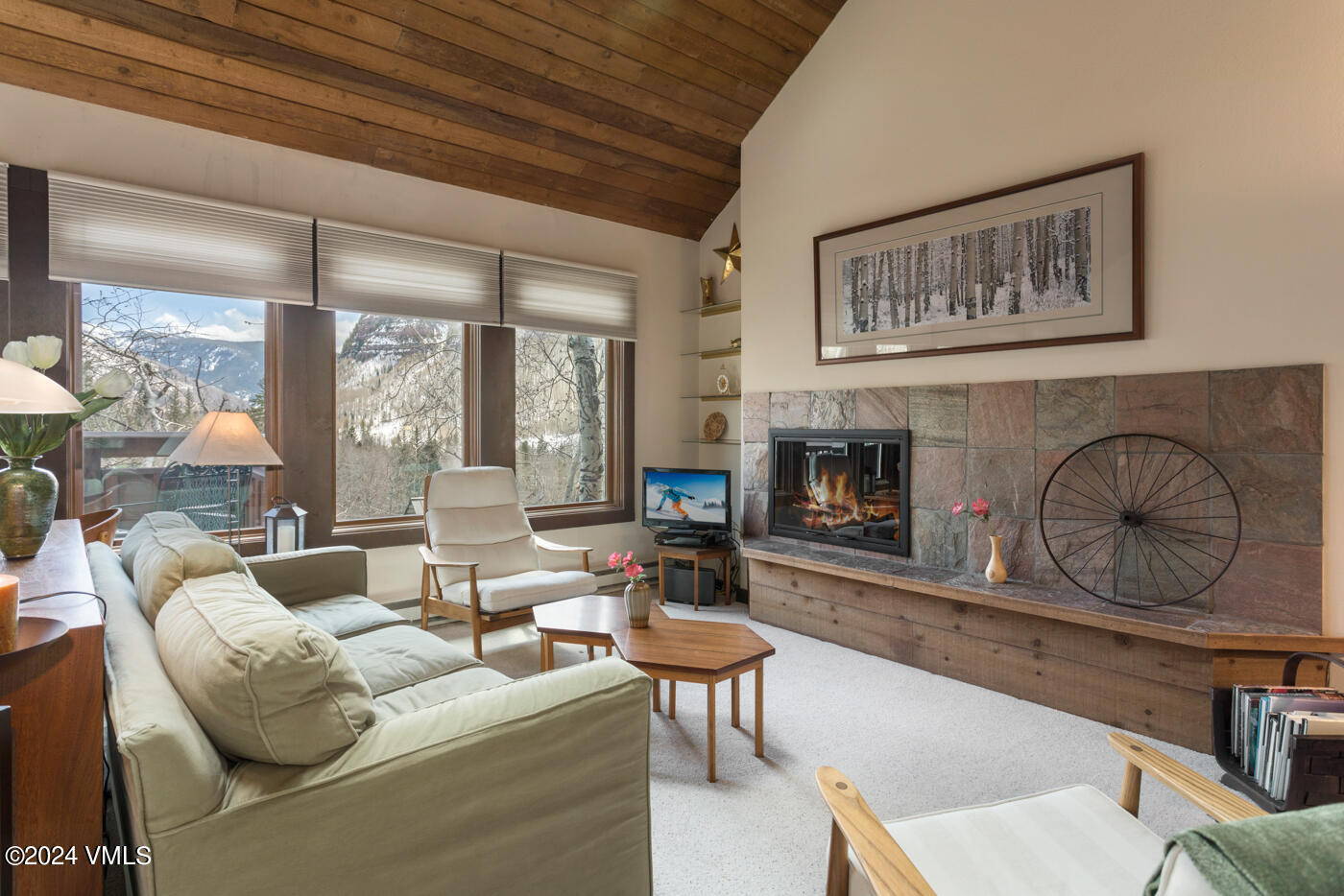 2875 Manns Ranch Road, Unit J4 Vail, CO 81657 - Photo 7 of 38 2875 Manns Ranch Rd J4 MLS-22
